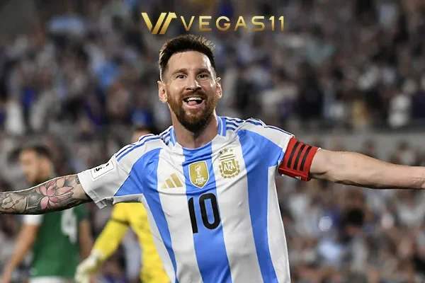 Lionel Messi waving to crowd, Argentina captain, football legend returning to India for GOAT Tour 2025 in December