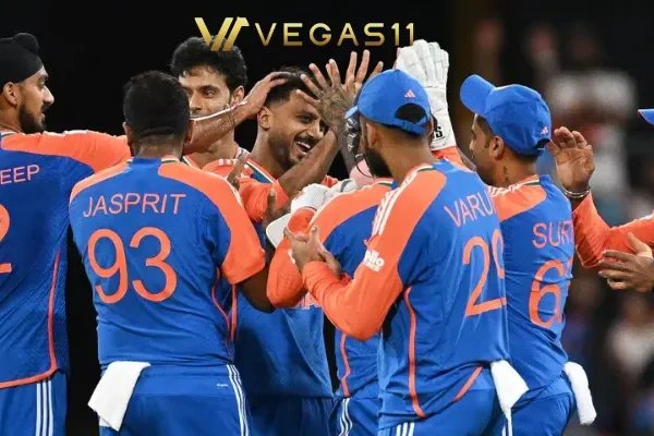 India cricket team celebration huddle after T20I series win over Australia at Carrara Oval Gold Coast